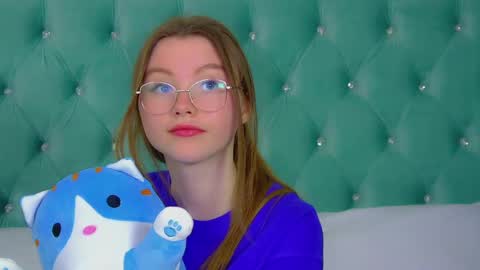 Keira online show from March 5, 9:48 pm