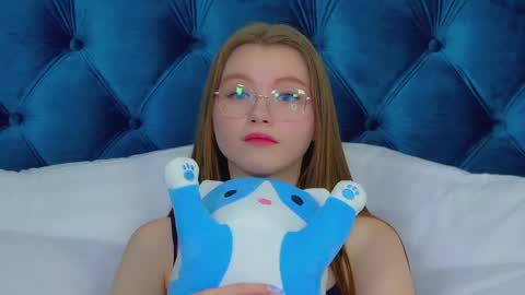 Keira online show from March 12, 9:13 pm