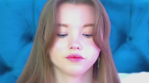 Keira online show from May 31, 6:34 am