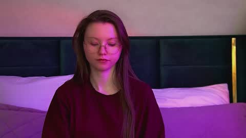 Keira online show from February 5, 7:39 pm