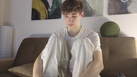 Mark online show from November 10, 11:29 pm