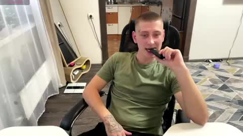 keksik__ online show from May 23, 1:07 pm