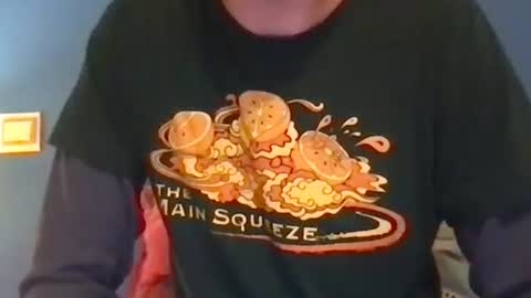 Snapshot of kelkun2828 chatting on January 6, 11:52 pm kelkun2828 online show from January 6, 11:52 pm