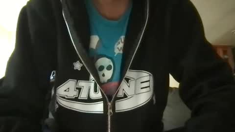 Snapshot of kelkun2828 chatting on September 12, 10:34 pm kelkun2828 online show from September 12, 10:34 pm