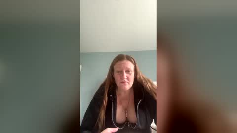 kellilyn10 online show from April 19, 6:10 pm