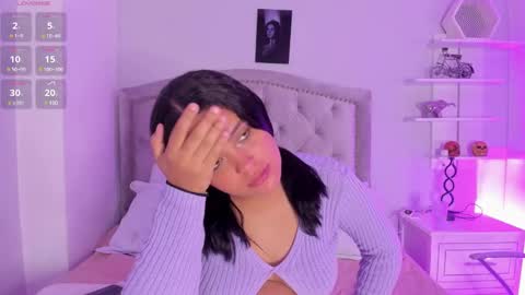 kellyMillian  online show from January 8, 2:46 pm