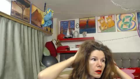 kelly online show from February 24, 1:36 pm