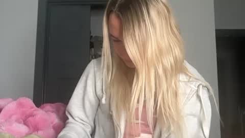 Kelsey Blu online show from May 21, 12:39 am