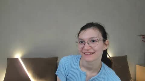 Kelsirabenold online show from March 18, 5:46 am