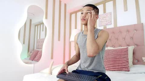 Kelvin online show from April 11, 12:20 pm