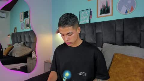   online show from February 19, 2:33 am