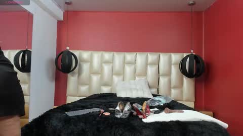 Kendal online show from March 18, 12:38 am