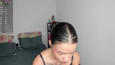 Kendal online show from December 28, 3:04 pm