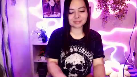kendall_snow online show from July 7, 7:18 pm