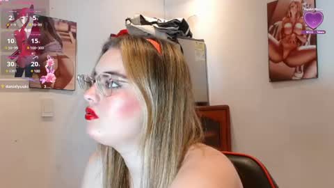 kendall online show from February 25, 5:52 am