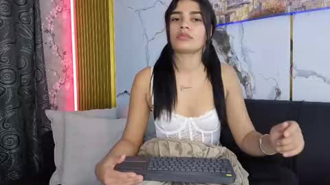 Snapshot of kendalle_lee11_aws chatting on October 24, 6:30 pm Kendalle online show from October 24, 6:30 pm