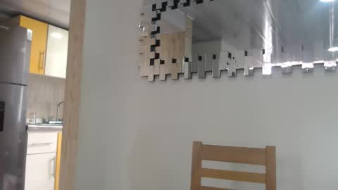 Kendall online show from April 19, 6:10 pm