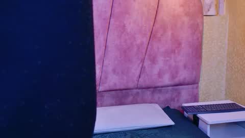 Kendall and Taylor online show from January 7, 12:32 pm