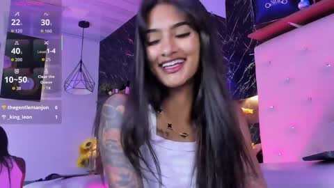 Kendall online show from April 8, 2:53 pm