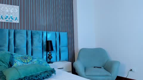 Kendal online show from April 12, 7:45 am