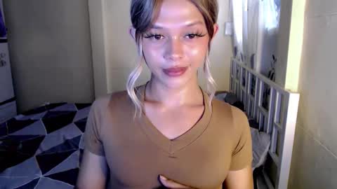 kendra_lunaxx online show from June 5, 4:52 am