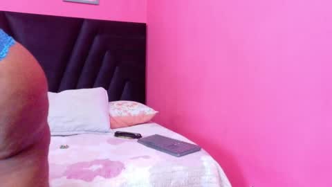 Kendra Foster online show from February 11, 2:48 am