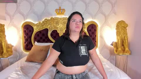 Kendral  online show from February 7, 4:15 am