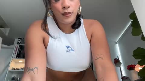 Hi Im kendra- onlyfans. isab2896 online show from May 17, 6:39 pm