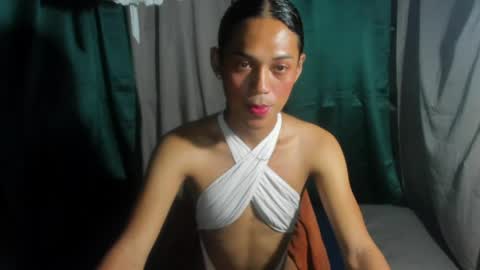 Kendra online show from April 11, 8:02 pm