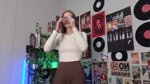 Lisa online show from December 21, 9:16 am