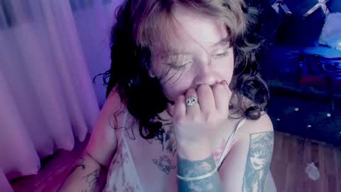 Kenzie online show from March 3, 2:15 am