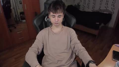 Looking for a moderator I PVT IS OPEN online show from November 26, 11:18 am