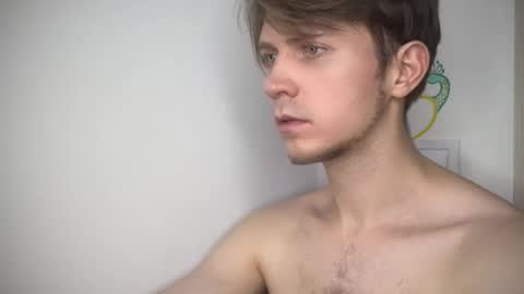 Kero online show from November 11, 8:33 pm