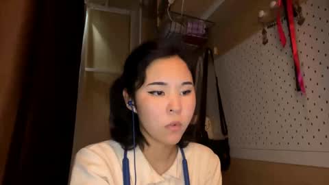 Jenny  online show from May 9, 10:10 am