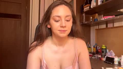 Ellie online show from June 3, 7:44 am