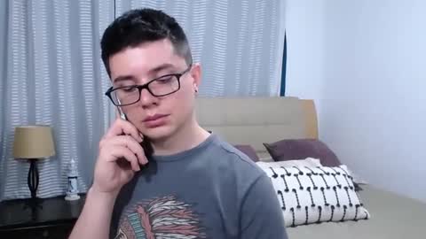 Kevin online show from May 6, 11:33 pm