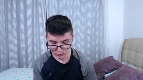 Kevin online show from February 3, 10:25 pm