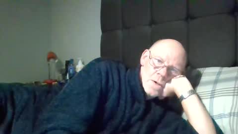 kevlooking4sez online show from December 22, 12:39 am