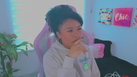 Snapshot of keyla_roberts_ chatting on September 10, 7:04 pm Adhara. Help me reach 100 likes online show from September 10, 7:04 pm