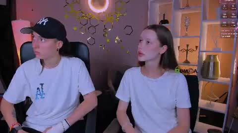 khloebeauty online show from June 26, 12:32 pm