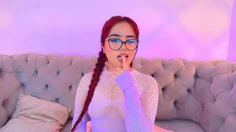 khloejohnson online show from September 14, 10:11 pm