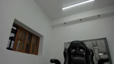 Kris Evans online show from April 18, 11:34 am