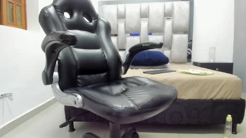 Kris Evans online show from April 16, 11:32 am