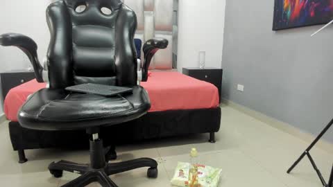 Kris Evans online show from April 12, 3:38 pm