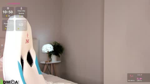 Ellie online show from April 20, 2:36 am