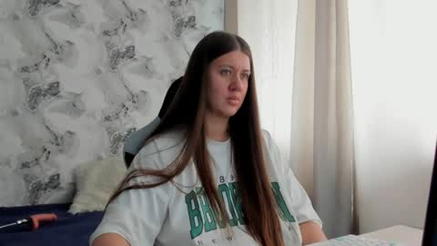 kianna_dior_ online show from July 16, 9:23 am