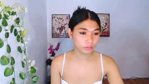 kiannalima online show from December 5, 10:07 pm