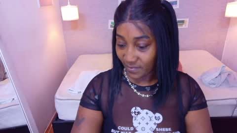 Kiara online show from April 2, 8:05 pm