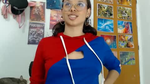 kiaralenon online show from November 21, 1:47 am