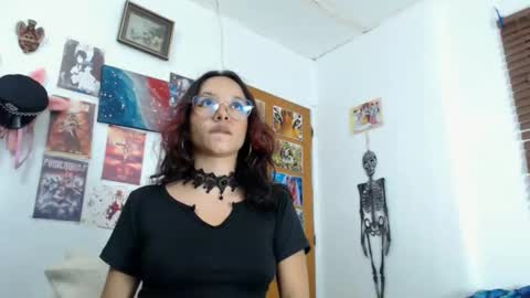 kiaralenon online show from November 25, 1:26 am